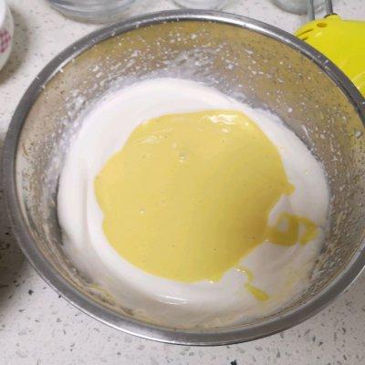 空气炸锅如何做蛋糕，如何用空气炸锅做戚风蛋糕（空气炸锅版纸杯蛋糕）