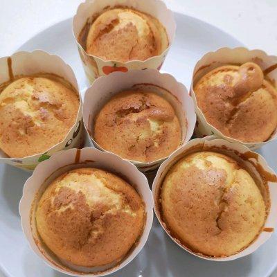 空气炸锅如何做蛋糕，如何用空气炸锅做戚风蛋糕（空气炸锅版纸杯蛋糕）