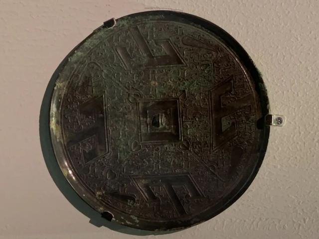 镜子唯美图片来啦！，镜子图片唯美图片素材（镜子的背影 岁月的千秋）