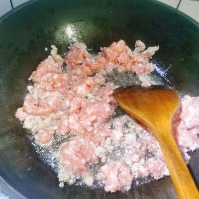 干萝卜丝包馅的做法，萝卜干做馅的做法（萝卜干肉包子健康营养、不油不腻）