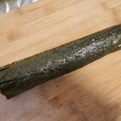学做寿司的步骤，怎么样做寿司的过程窍门（最简单的的寿司做法）