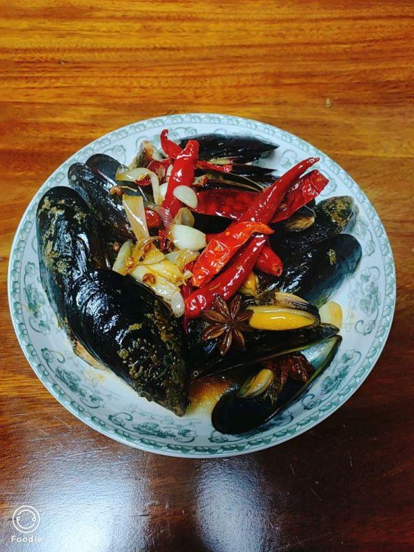 海虹怎么吃 海虹的做法，海虹怎么吃（吃对老滕私房菜之爆炒海虹）