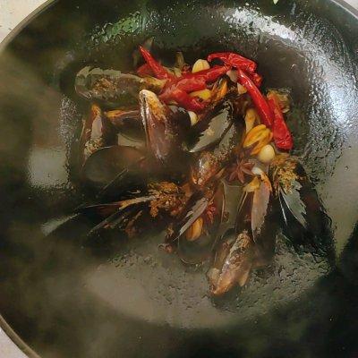 海虹怎么吃 海虹的做法，海虹怎么吃（吃对老滕私房菜之爆炒海虹）