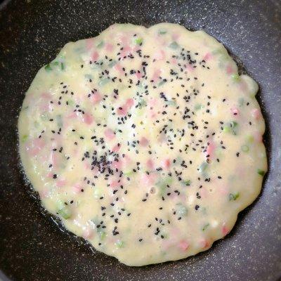 土豆鸡蛋饼的做法，五香土豆鸡蛋饼的做法（这道减脂土豆火腿鸡蛋饼）