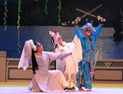 壮族的风俗习惯，回品年味，这些习俗你知道吗