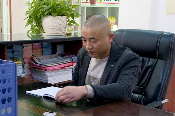 易俗河家电上门维修 湘潭县五星级志愿者龙淋：乐当居民好帮手奉献最快乐