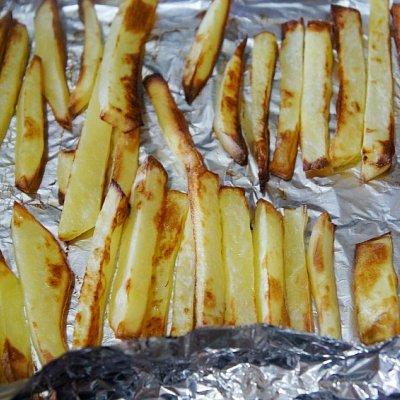 怎么做烤薯条最好吃，孩子爱吃的薯条自己做