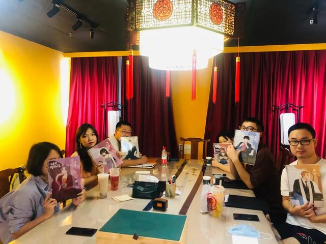 剧本杀店一个月可以赚多少，为什么现在的年轻人都喜欢剧本杀（开店月均营业额20万）