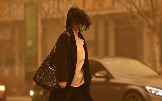 沙尘暴的形成原因，沙尘暴的形成原因是什么（七问沙尘暴：印象中消失多年）