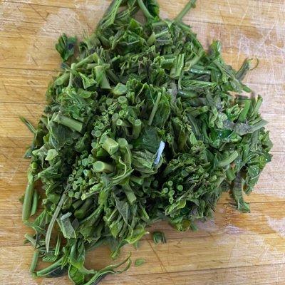 香椿炒鸡蛋的做法，香椿炒鸡蛋怎么做（暖冬这道季节限定美味）