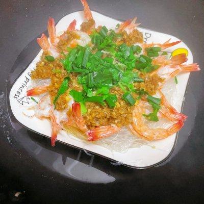 大虾粉丝蒜蓉做法，蒜蓉粉丝大虾的做法（做出的蒜蓉粉丝蒸虾越吃越香）