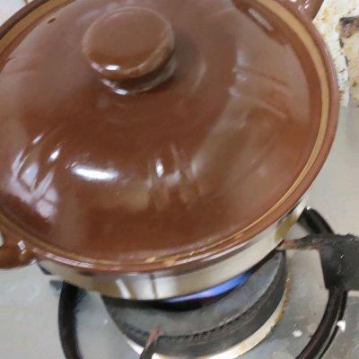 港式煲仔饭做法 在家也可自制煲仔饭超级简单，港式煲仔饭做法（广式腊味煲仔饭，镬气十足）