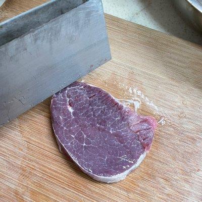 煎牛排的火候和时间，牛排煎多久时间（谁没在睡梦中想过那顿自制牛排）