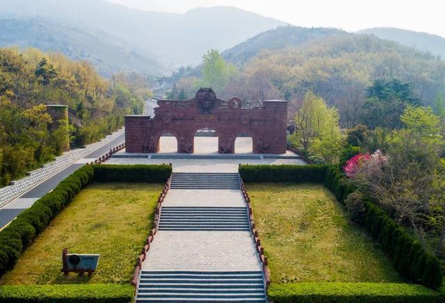 花果山水帘洞在哪里，86版西游记花果山水帘洞在哪里拍摄的（<上>——吴承恩《咏花果山水帘洞》）