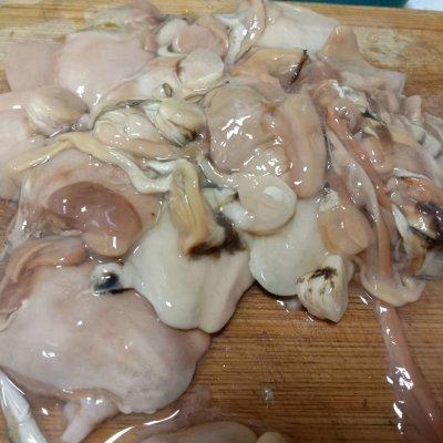 蚌肉怎么做好吃，河蚌肉怎么做好吃易烂（好吃到飞起的河蚌咸肉汤）