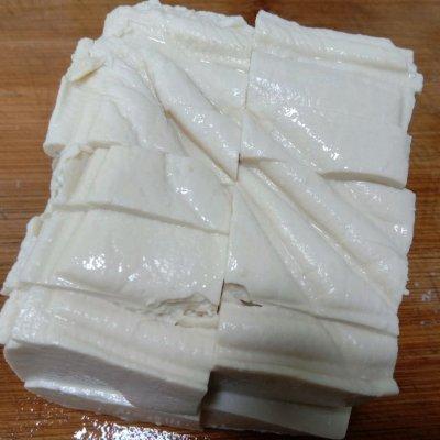 蚌肉怎么做好吃，河蚌肉怎么做好吃易烂（好吃到飞起的河蚌咸肉汤）