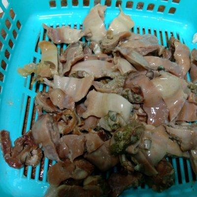 蚌肉怎么做好吃，河蚌肉怎么做好吃易烂（好吃到飞起的河蚌咸肉汤）