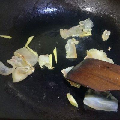 蚌肉怎么做好吃，河蚌肉怎么做好吃易烂（好吃到飞起的河蚌咸肉汤）