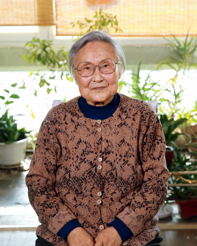 兰花花歌词，兰花花歌曲陕北民歌原唱（10岁被爱国将领父亲送到延安）