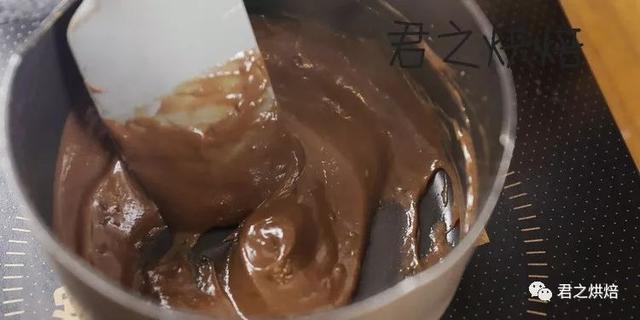巧克力奶油怎么做，做巧克力奶油用什么巧克力（住嘴，我不能再吃了）