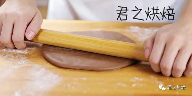 巧克力奶油怎么做，做巧克力奶油用什么巧克力（住嘴，我不能再吃了）