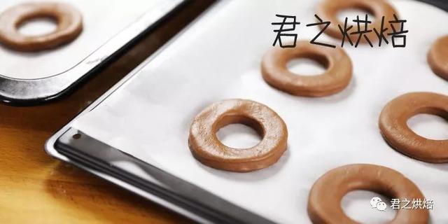 巧克力奶油怎么做，做巧克力奶油用什么巧克力（住嘴，我不能再吃了）