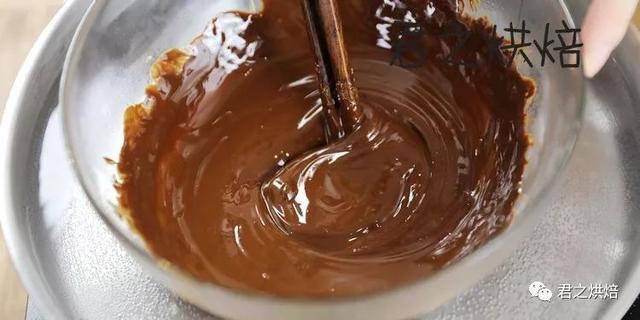巧克力奶油怎么做，做巧克力奶油用什么巧克力（住嘴，我不能再吃了）