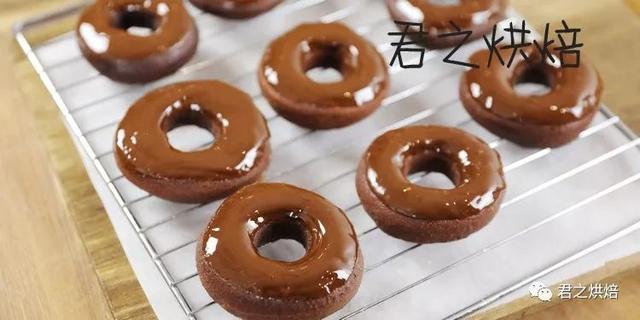 巧克力奶油怎么做，做巧克力奶油用什么巧克力（住嘴，我不能再吃了）