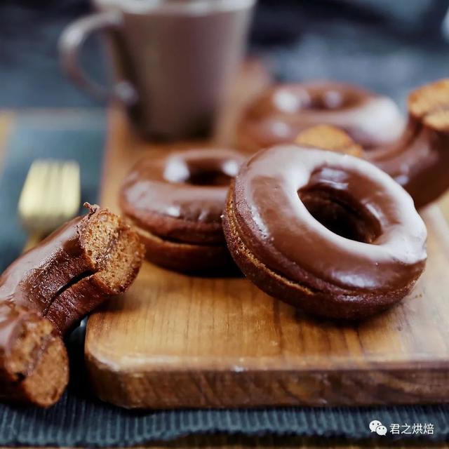 巧克力奶油怎么做，做巧克力奶油用什么巧克力（住嘴，我不能再吃了）