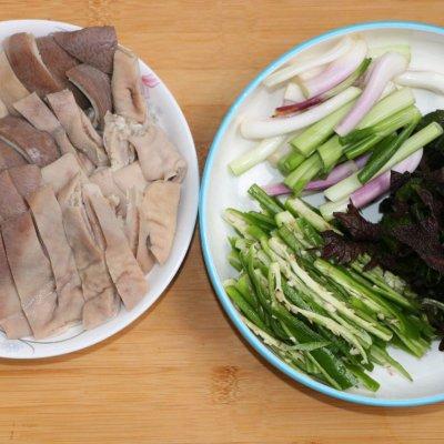 炒猪肚怎么做好吃，怎样炒猪肚好吃（爆炒香辣猪肚\u0026暖胃胡椒猪肚汤）