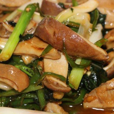 炒猪肚怎么做好吃，怎样炒猪肚好吃（爆炒香辣猪肚\u0026暖胃胡椒猪肚汤）