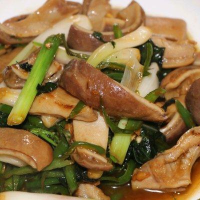 炒猪肚怎么做好吃，怎样炒猪肚好吃（爆炒香辣猪肚\u0026暖胃胡椒猪肚汤）