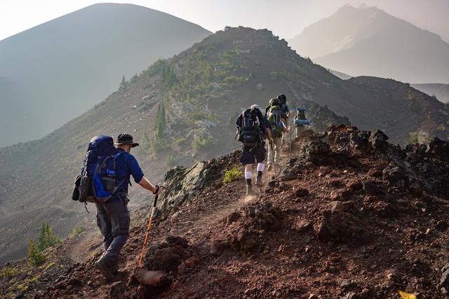 登山跑的正确姿势，登山跑可以起到什么效果（登山的这些正确姿势）