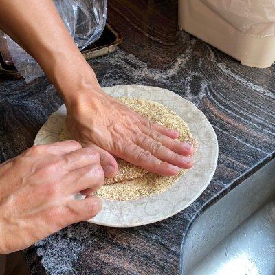 煎猪排饭的做法，煎猪排饭的做法窍门（学会这道美味的独门独户猪扒饭）