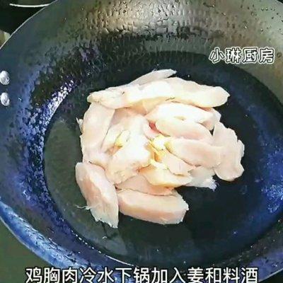 鸡胸肉松的制作方法，鸡肉松如何制作（自制低卡鸡肉松）