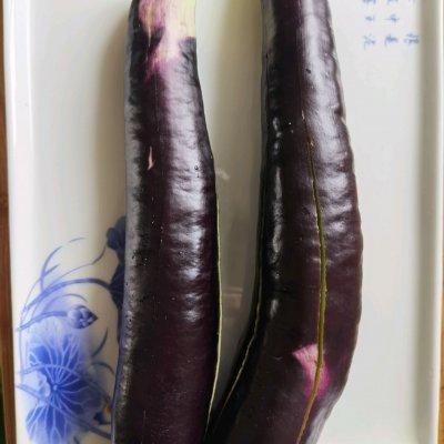 蒜茄子的做法，红烧蒜香茄子的家常做法（蒜蓉茄子好吃下饭的小秘诀）