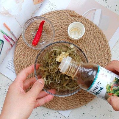 海藻怎么做好吃，腐竹怎么做好吃（#321沙拉日#开胃香辣海藻丝）