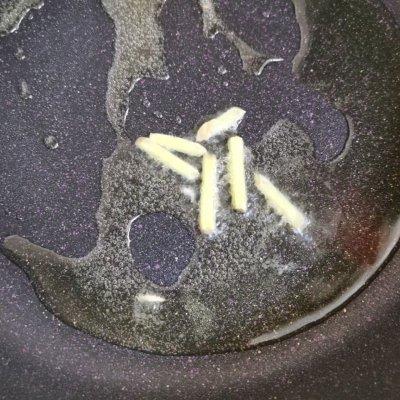 炒虾仁怎么炒好吃，炒虾仁怎么炒好吃又嫩（虾仁炒鸡蛋怎么做好吃又简单）