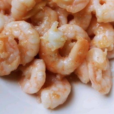 炒虾仁怎么炒好吃，炒虾仁怎么炒好吃又嫩（虾仁炒鸡蛋怎么做好吃又简单）
