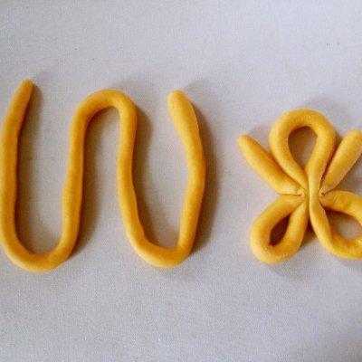 怎样做南瓜面，怎样做南瓜面包（大人小孩都爱吃的南瓜花样馒头）