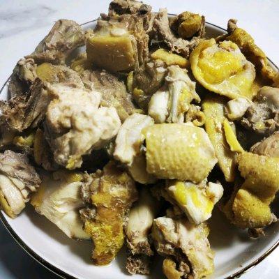 芋儿鸡，芋儿鸡的家常做法重庆（这道家喻户晓的芋儿鸡是怎么做的呢）