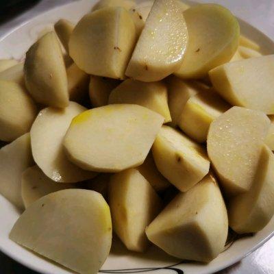 芋儿鸡，芋儿鸡的家常做法重庆（这道家喻户晓的芋儿鸡是怎么做的呢）