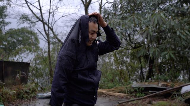 3分之根号3等于多少，1减3分之根号3等于多少（随处可见眼镜王蛇）