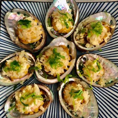 蒜蓉鲍鱼蒸几分钟，鲍鱼的家常做法蒜蓉鲍鱼蒸4分钟（下班回家也能做的蒜蓉鲍鱼）