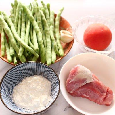 西红柿炒豆角肉怎样炒，西红柿豆角炒肉的家常做法（鲜掉眉毛的美味家常菜番茄炒四季豆）