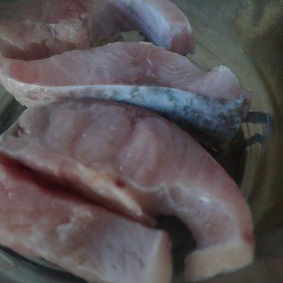 青鱼怎么做好吃，青鱼怎么做好吃又简单（酸酸甜甜の番茄酿青鱼）