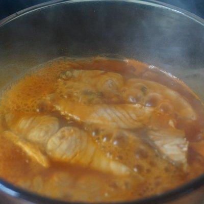 青鱼怎么做好吃，青鱼怎么做好吃又简单（酸酸甜甜の番茄酿青鱼）