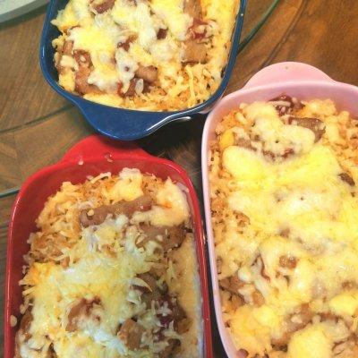 焗饭的做法烤箱，家用烤箱做焗饭怎么做好吃（最对胃口的人气家常菜芝士焗饭）