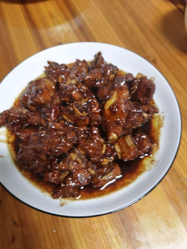 酸甜排骨的做法，家常酸甜排骨的作法（小白一看就会的宴客菜酸甜排骨）