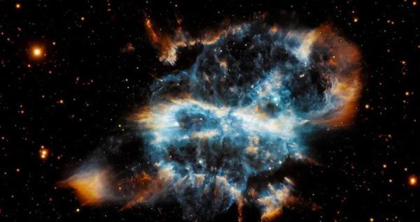 绣名字忌讳用什么颜色，用红色线绣名字好不好（她用一根针绣出天文奇观）